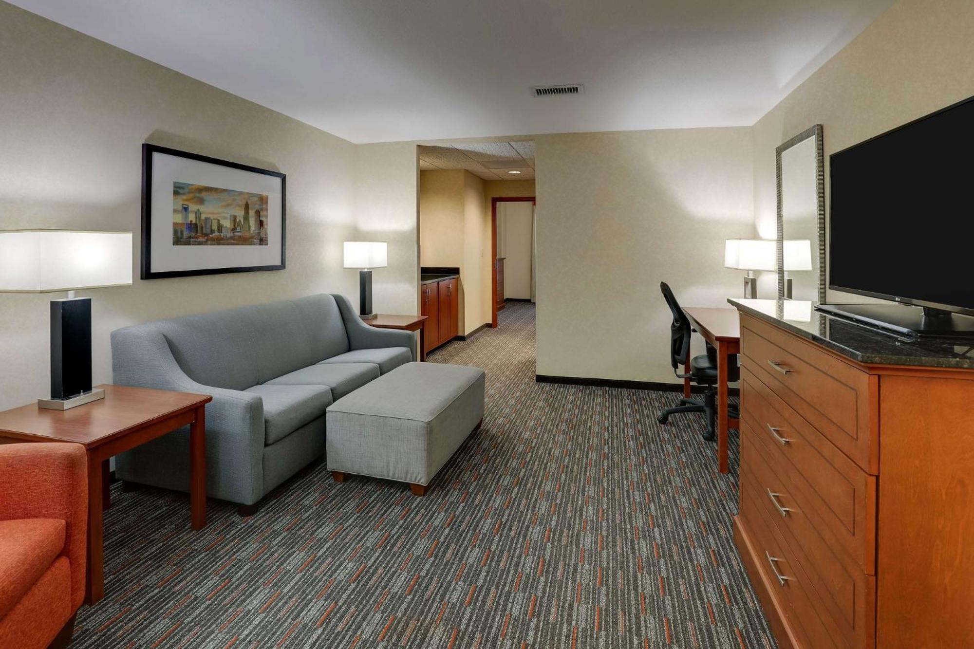 Drury Inn & Suites Charlotte Arrowood Zewnętrze zdjęcie